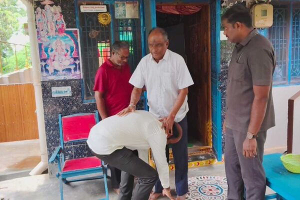 Respecting Teachers, MP Applan Naidu Shows Rare Humility