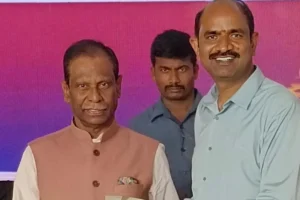 AK Khan Felicitate Kalisetti